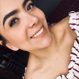 Meet your Posher, Maribel